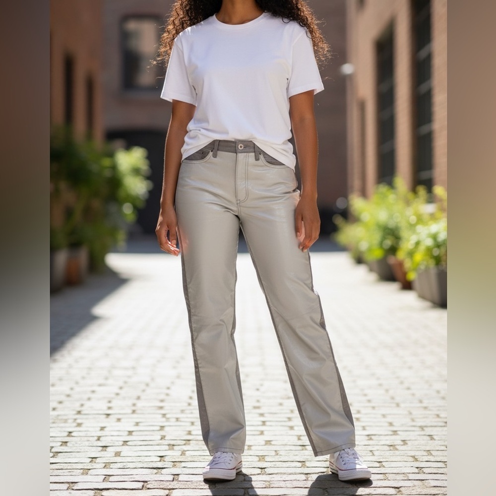 Agolde Women's Cream/Tan  The 90’s Straight Rec. Leather and Poly Blend Pant 28
